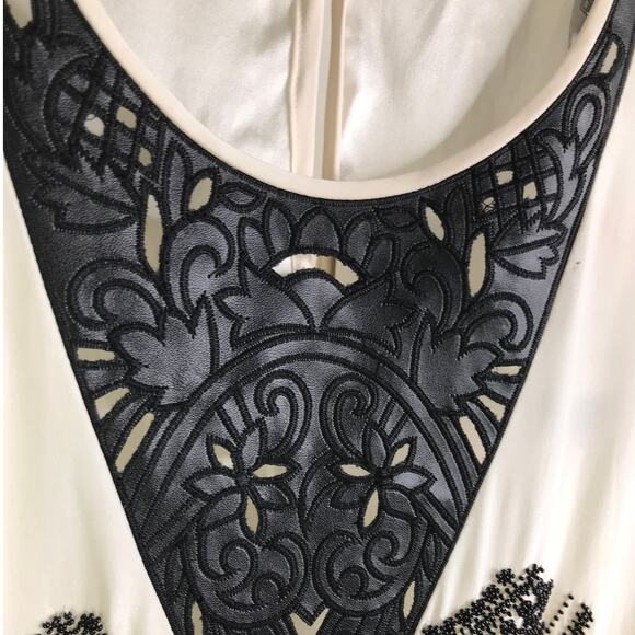 Amanda Uprichard Top Womens Sz Small Cream Embroidered 100% Silk Long Sleeve NWT - Picture 2 of 10